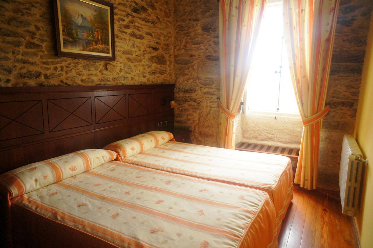Mirador Da Ribeira Hotell Viana do Bolo Rom bilde
